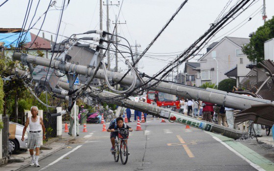 На Японию обрушились торнадо и ливни