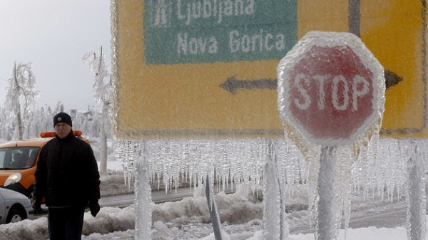 Сильнейший ледяной дождь обрушился на Европу