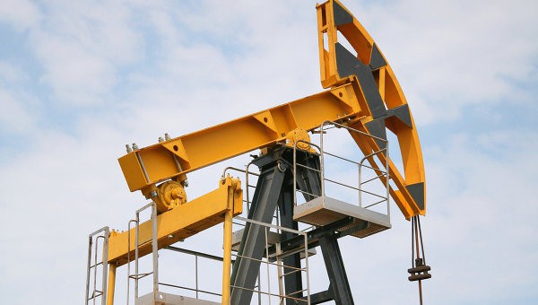 Мировые цены на нефть выросли на статданных по запасам в США