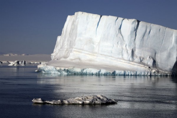 Что сдерживает таяние антарктических льдов?