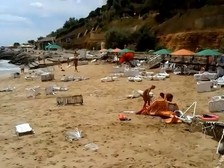 В Одессе трехметровая волна обрушилась на пляж
