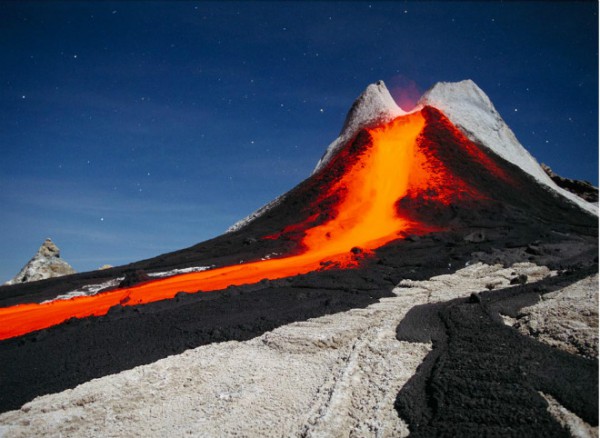 Вулкан Ирасу в Коста-Рике, возможно, вновь проснулся