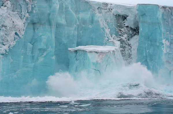 Льды Антарктического полуострова резко начали таять