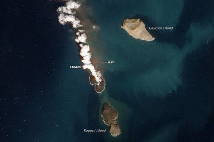 В Красном море возникло два новых острова