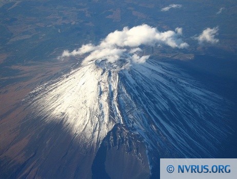 В Японии из-за угрозы извержения вулкана Хаконэ началась эвакуация населения