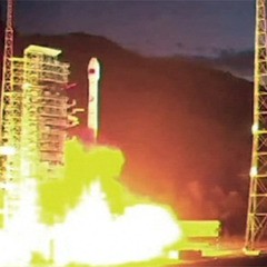 Китай успешно вывел на орбиту два навигационных спутника