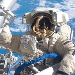 Российские космонавты впервые в этом году выйдут в открытый космос