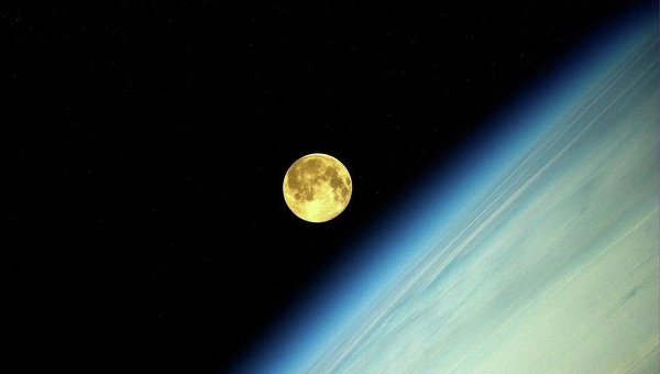 Роскосмос перенес срок высадки российских космонавтов на Луну