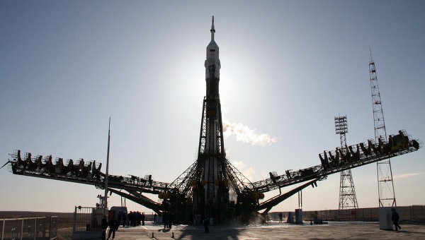 "Союз ТМА-18М" с экипажем МКС отделился от третьей ступени ракеты