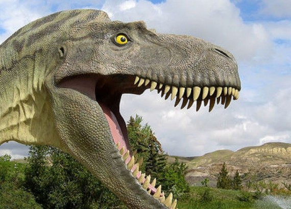Динозавры вымерли из-за роста силы притяжения Земли