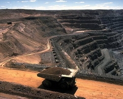 Рио Тинто планирует добывать железную руду в Гвинее