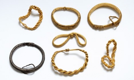 Датчане обнаружили крупнейший золотой клад викингов 