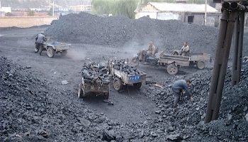 Китайские угольные компании повышают добычу энергетического угля   