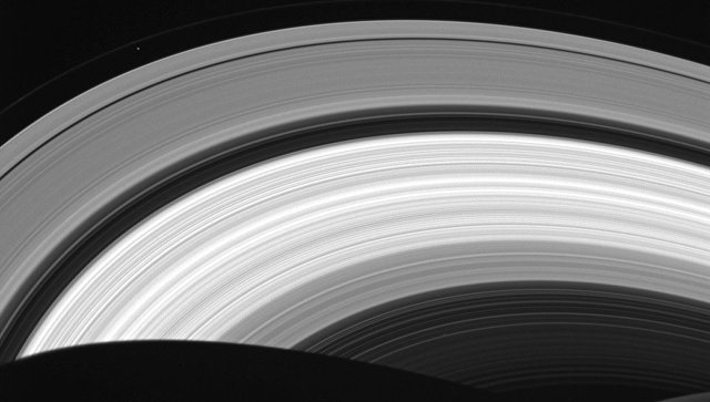 Как на Сатурне возникли кольца