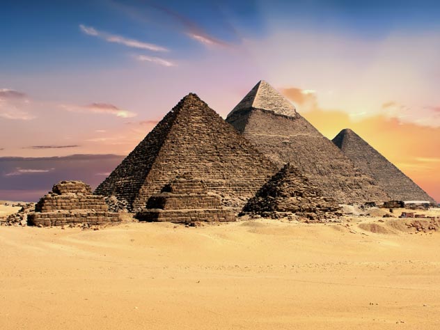 Египетские пирамиды результат работы инопланетного разума?