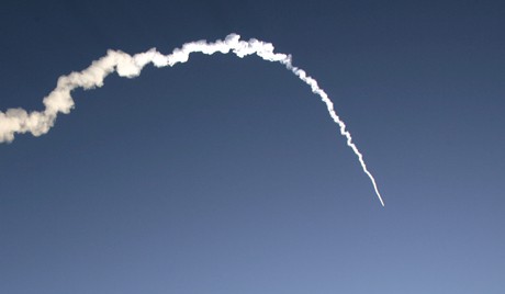 Американские военные метеоспутники засняли шлейф Челябинского болида