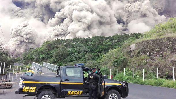 Извержение вулкана Фуэго в Гватемале стало стихийным бедствием