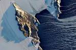 Из-за северных ветров в Антарктике стало больше льда