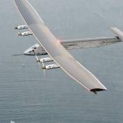 Solar Impulse 2 летит через Атлантику