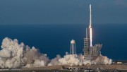 SpaceX планирует посадить вторую ступень ракеты-носителя Falcon Heavy