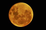 Аппарат «Чанъэ-4» прислал первый снимок с обратной стороны Луны